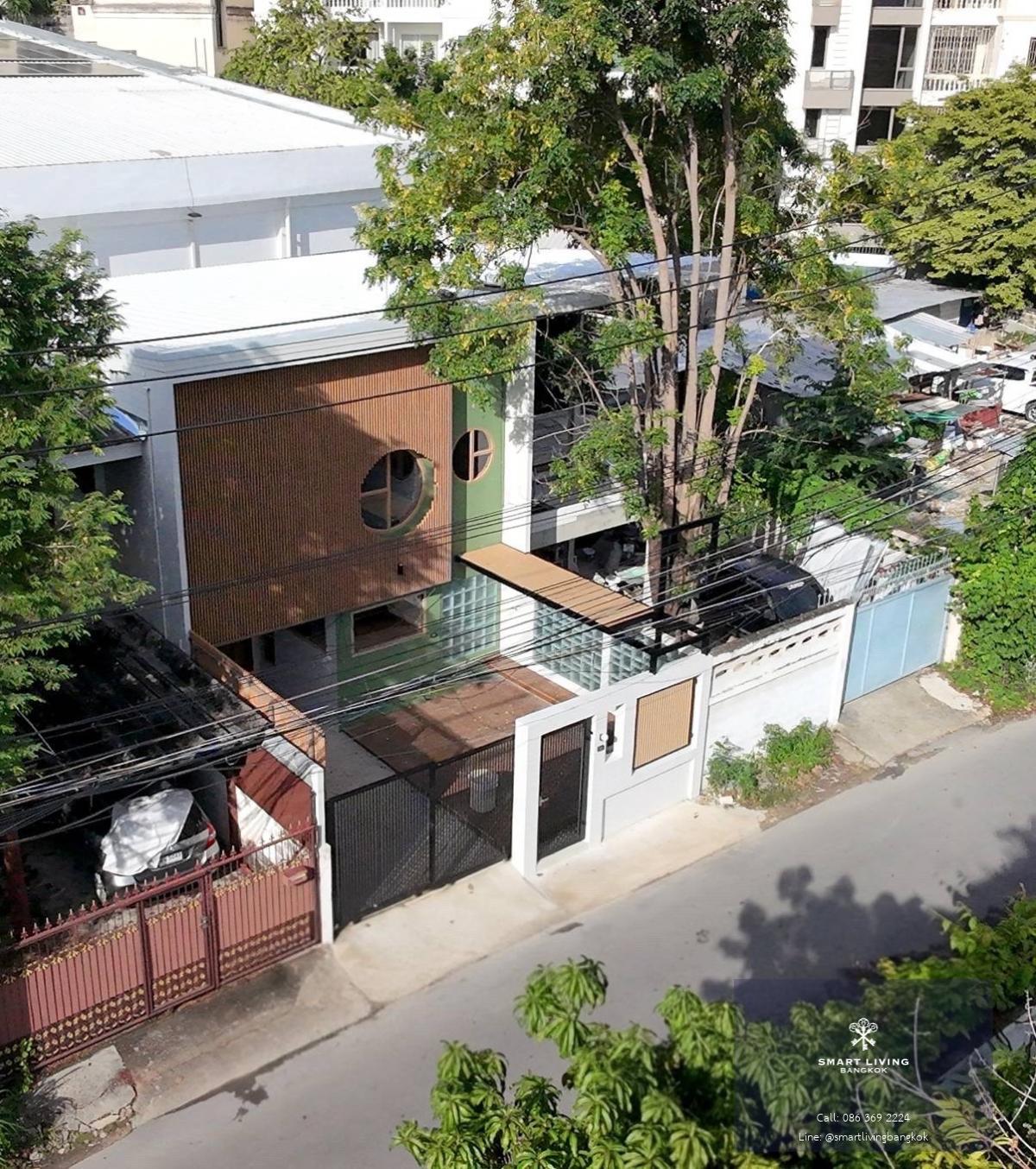 ขายพร้อมผู้เช่าถึง 30 ธันวาคม 2569 บ้านสไตล์โมเดิร์นทำเลที่เป็นที่ต้องการมากที่สุดแห่งหนึ่งในกรุงเทพเดินทางไปเอกมัย-ทองหล่อได้อย่างง่ายดาย