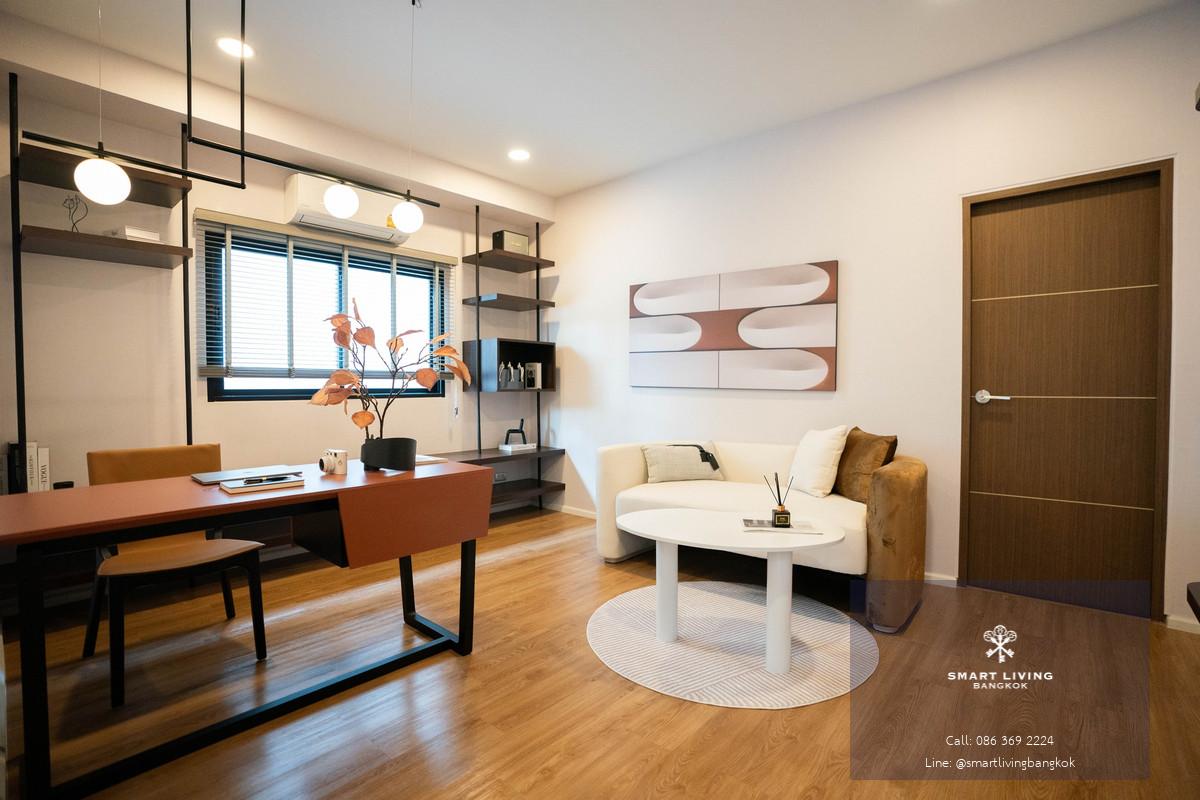 For sale Town house  in Liab Duan Ramintra! Easy to go ladprao and Ekkamai near Express way and Shopping mall