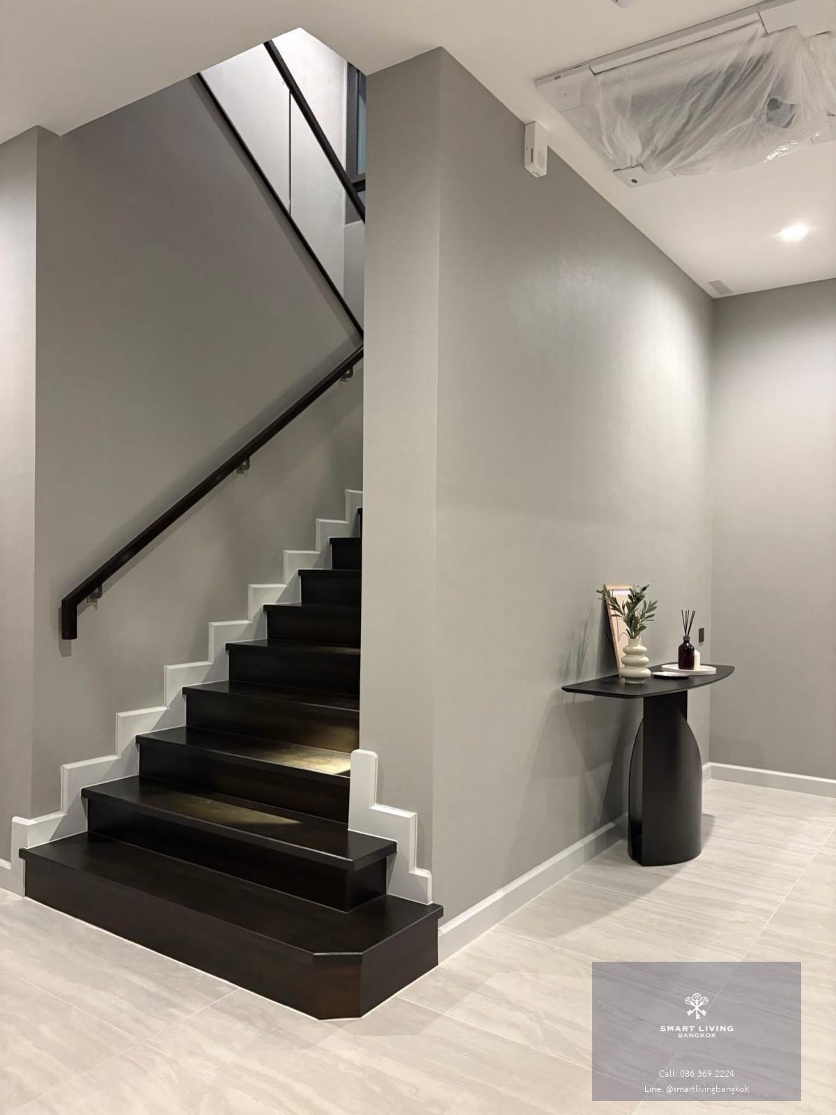 บ้านเดี่ยวใหม่ 3 ชั้น พัฒนาการ ใกล้ทางด่วน เข้าเมืองง่าย ใกล้โรงเรียนนานาชาติและโรงพยาบาล พร้อมอยู่ทันที