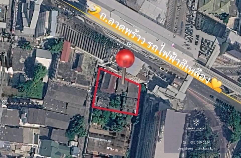 ขายที่ดินติดถนนลาดพร้าว พร้อมสิ่งปลูกสร้าง ใกล้ MRT ลาดพร้าว 71 เพียง 50 เมตร ถนนหน้ากว้าง 6 เมตร เหมาะพัฒนาโครงการ