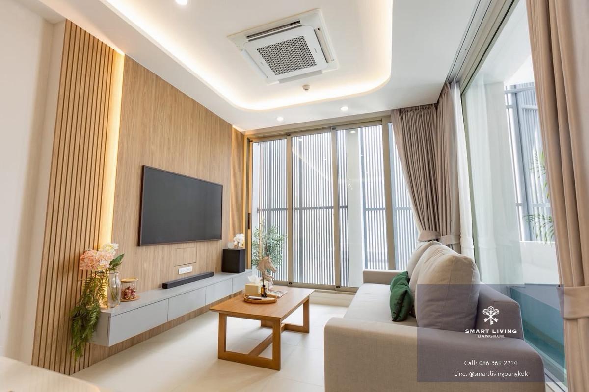 พูลวิลล่า 4 ชั้น โครงการ SYMMETRY เกษตร–นวมินทร์  ที่ดิน 45 ตร.ว พื้นที่ใช้สอย 410 ตร.ม พร้อมลิฟต์ส่วนตัว ราคา 29,900,000 บาท หรือเช่า 270,000 บาทต่อเดือน