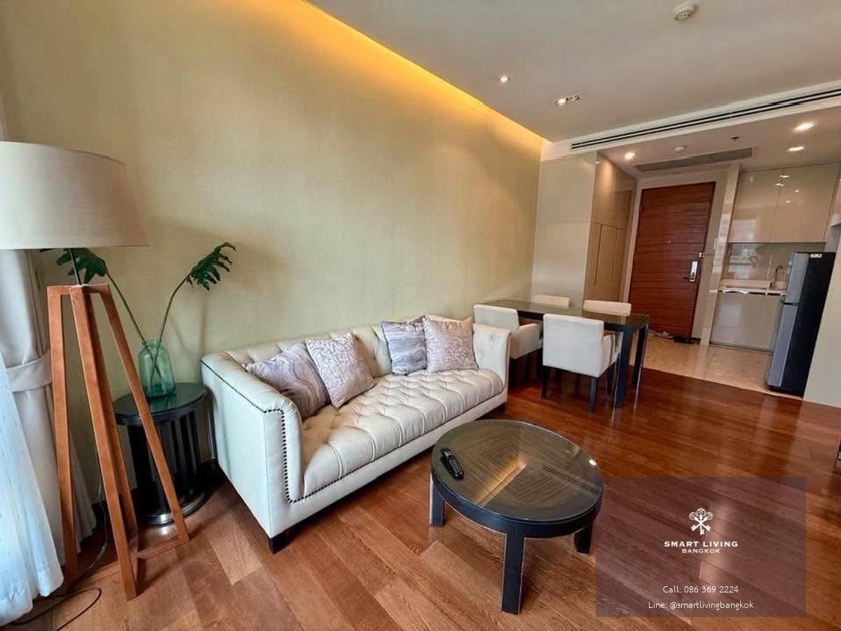 คอนโด 2 ห้องนอน ขนาด 72 ตร.ม ทำเลพร้อมพงษ์ ใกล้ EmQuartier และ Benchasiri Park ย่าน EmDistrict ขายและให้เช่า The Address 28