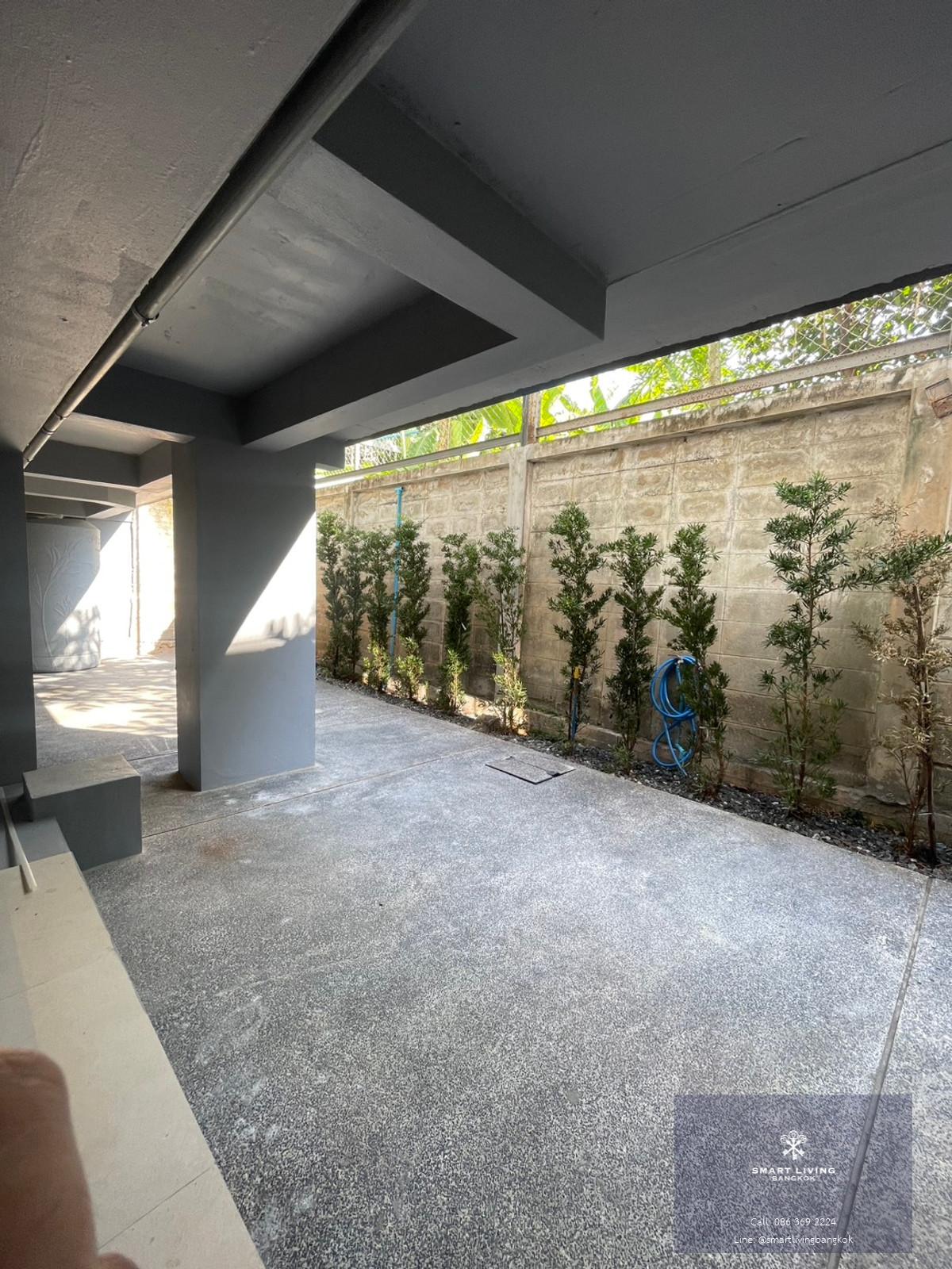 🔥ให้เช่าโฮมออฟฟิศ ยูนิต A รีโนเวทใหม่ ขนาด  300 ตร.ม. | สามารถเข้าได้จากรัชดา 32/ลาดพร้าว 35 | พื้นที่ใหม่ยังไม่มีคนเช่า | พร้อมที่ชาร์จ รถEV | พร้อมที่จอดรถมากถึง 4 คัน