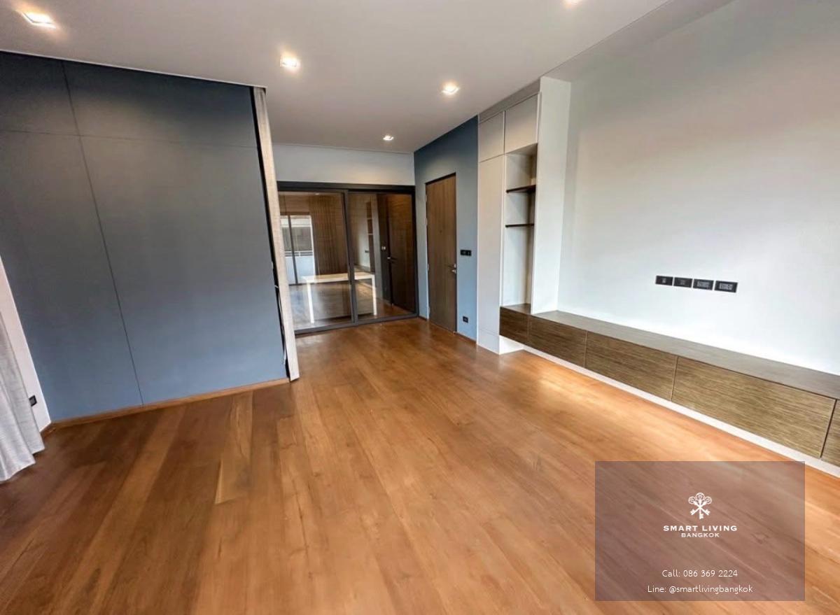 บ้านหรู Modern Luxury พร้อมสระว่ายน้ำส่วนตัวและลิฟต์ส่วนตัว พื้นที่ใช้สอยขนาดใหญ่ รองรับครอบครัว ใกล้แหล่งไลฟ์สไตล์และโรงเรียน