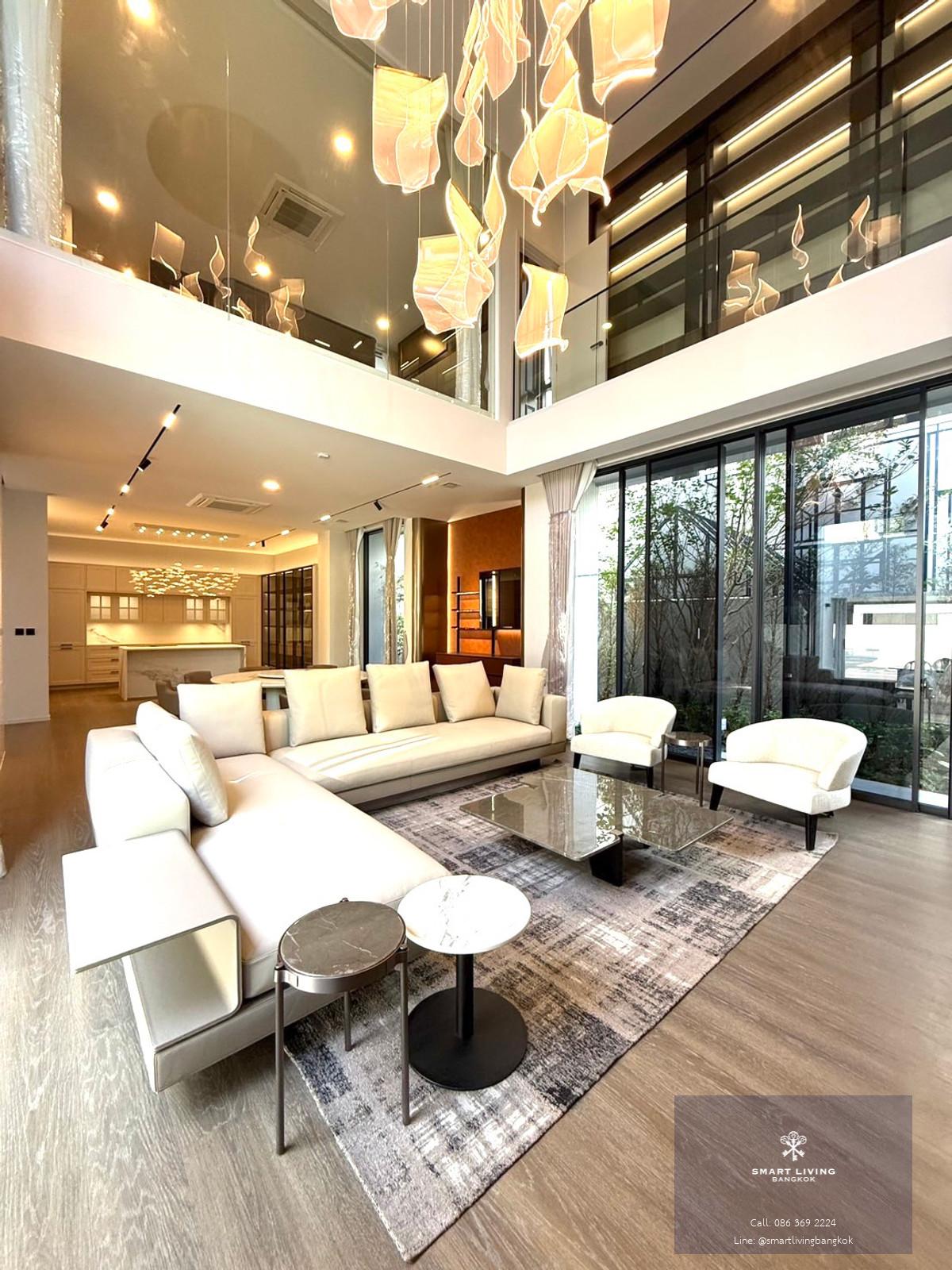 ขาย บ้าน  VIVE New Krungthepkreetha มีสระส่วนตัว ลิฟต์ส่วนตัว จอดรถได้ 4 คัน+