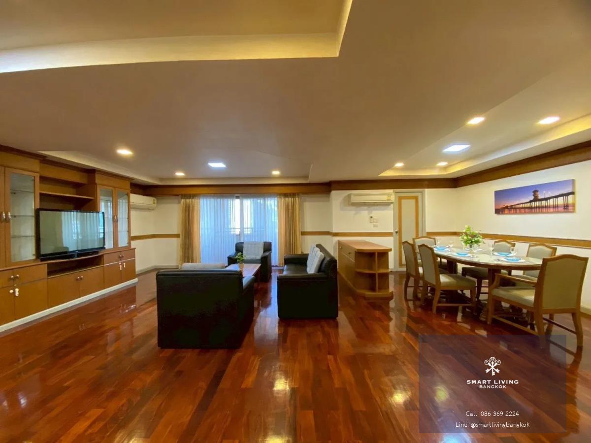 ให้เช่าอพาร์ตเมนต์ พร้อมพงษ์ (3นอน 260ตร.ม.) สเปซกว้างมากสุดคุ้ม Pet Friendly เลี้ยงสัตว์ได้ ทำเลใจกลางสุขุมวิท 39 ใกล้ BTS