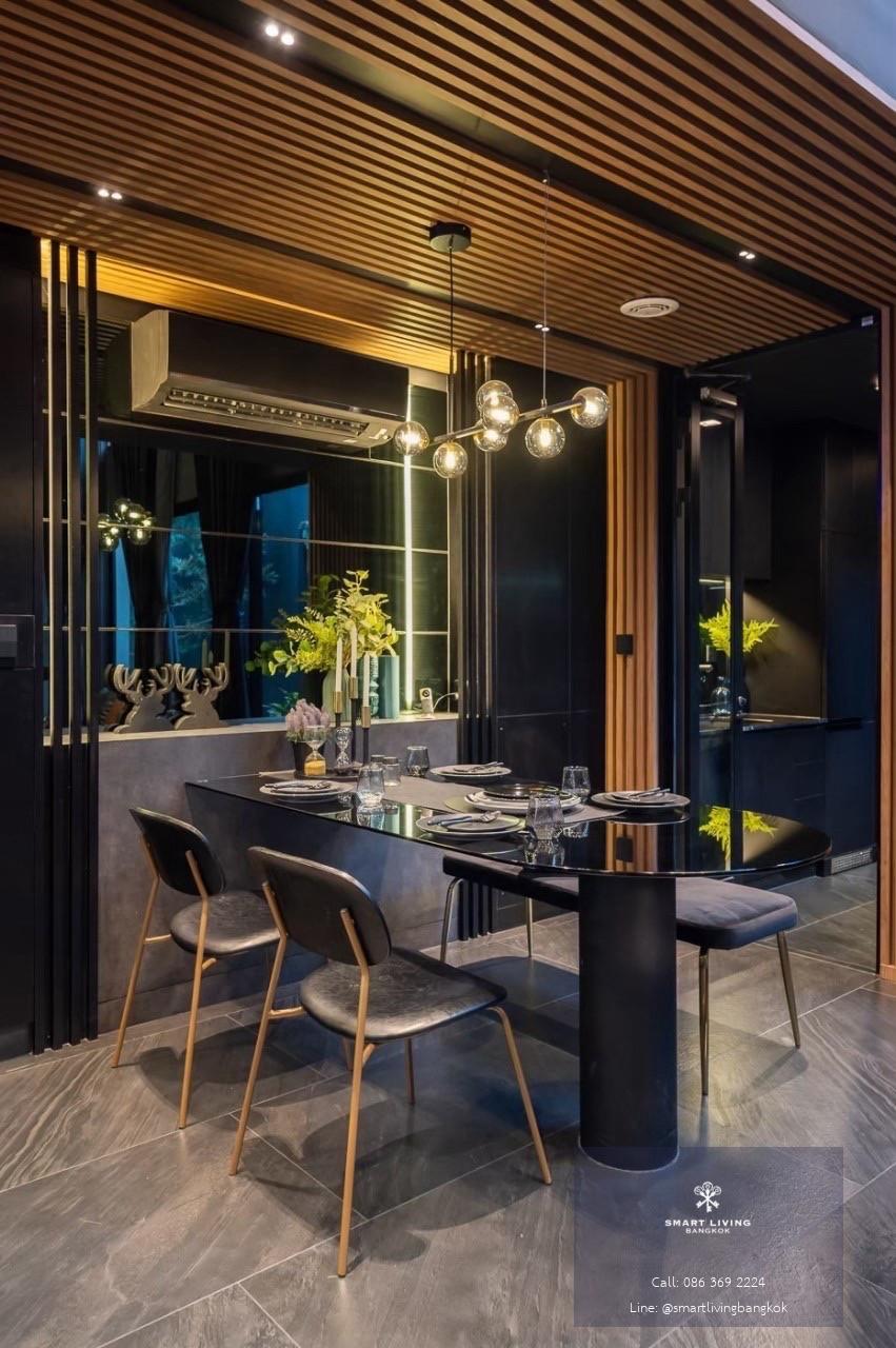 ขาย/เช่า ทาวน์โฮม 3 ชั้นครึ่ง รัชดา 20 ใกล้ MRT รัชดาภิเษก และ สุทธิสาร เข้าออกได้หลายเส้นทาง เชื่อมต่ออโศก พระราม 9 ลาดพร้าว รายล้อมแหล่งไลฟ์สไตล์ เหมาะอยู่อาศัยและลงทุนในทำเลศักยภาพสูง