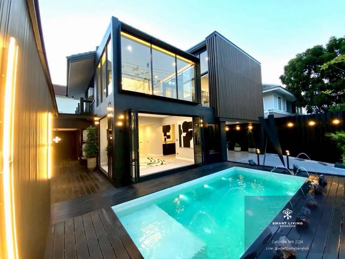 บ้านเดี่ยวพร้อมสระว่ายน้ำ ใจกลางลาดพร้าว130 รามคำแหง81 ทำเลเมือง เข้าออกหลายทาง ใกล้ The Mall บางกะปิ เหมาะอยู่อาศัยหรือโฮมออฟฟิศ