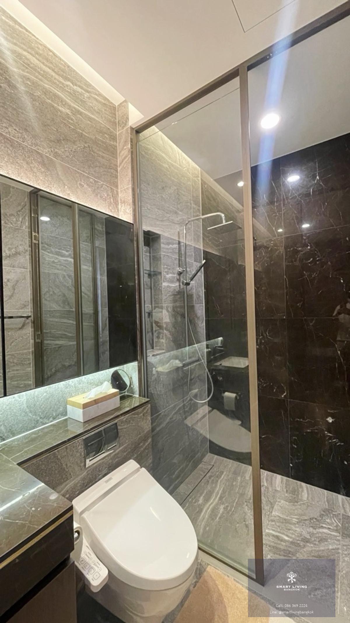 ขายคอนโด The Esse สุขุมวิท 36 ห้อง 1 ห้องนอน ขนาด 38 ตร.ม ทำเลสุขุมวิท ใกล้ BTS ทองหล่อ เหมาะอยู่อาศัยหรือปล่อยเช่าลงทุน