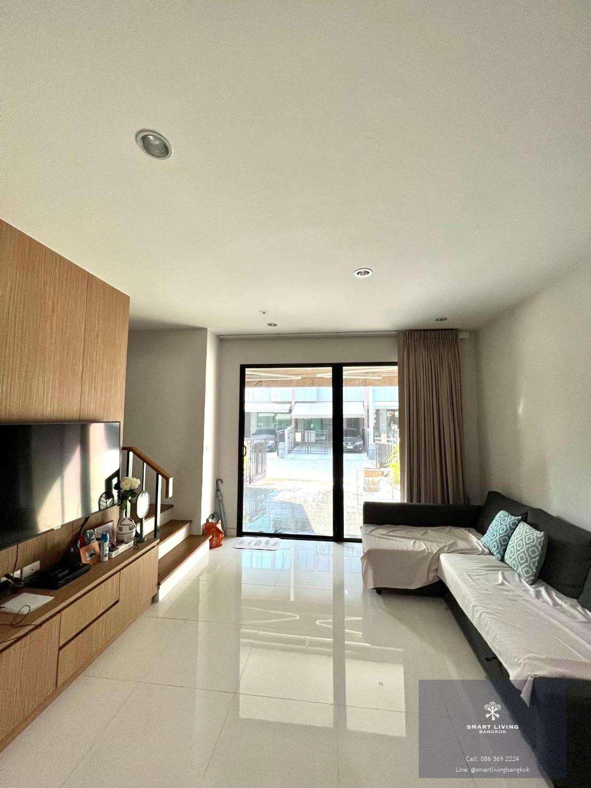 ขาย  Baan Klang Muang Rama9 - Krungthepkreetha 3 ห้องนอน 18.10 ตร.วา