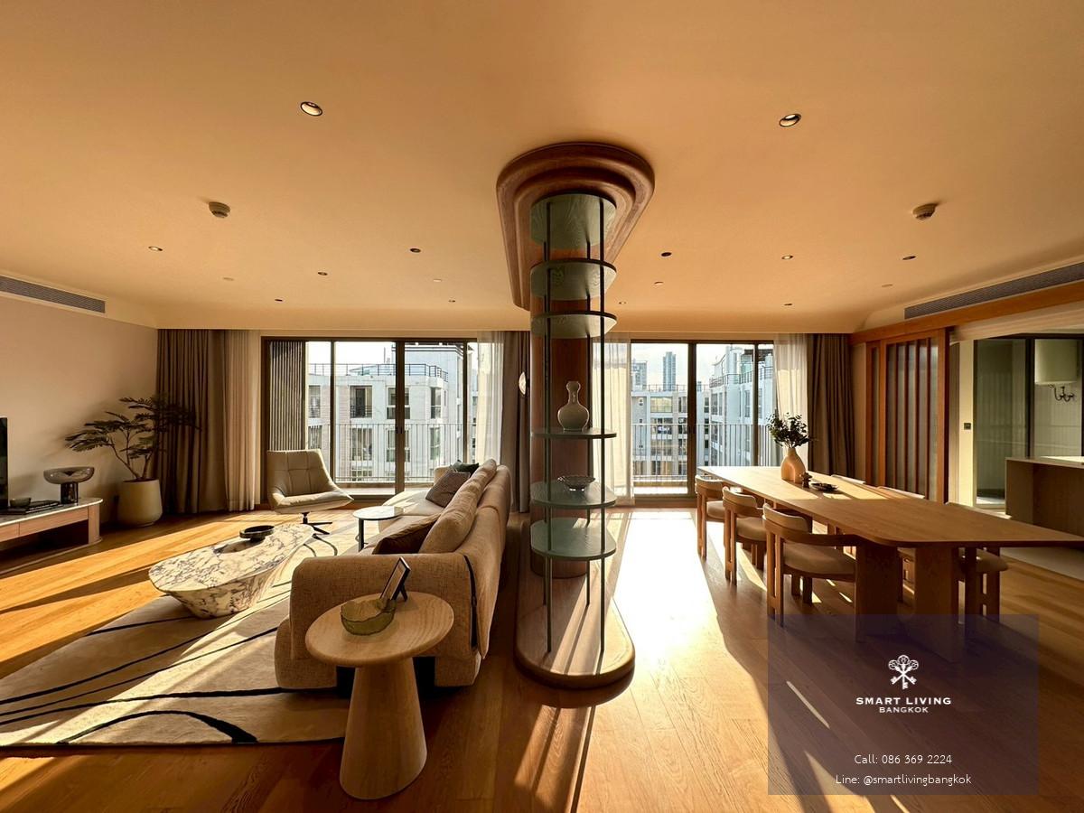 Condo for sale just only 164,xxx per/sq.m! 4 Bedroom combine very huge size located at Yenakart easy to access Sathorn and Rama 4