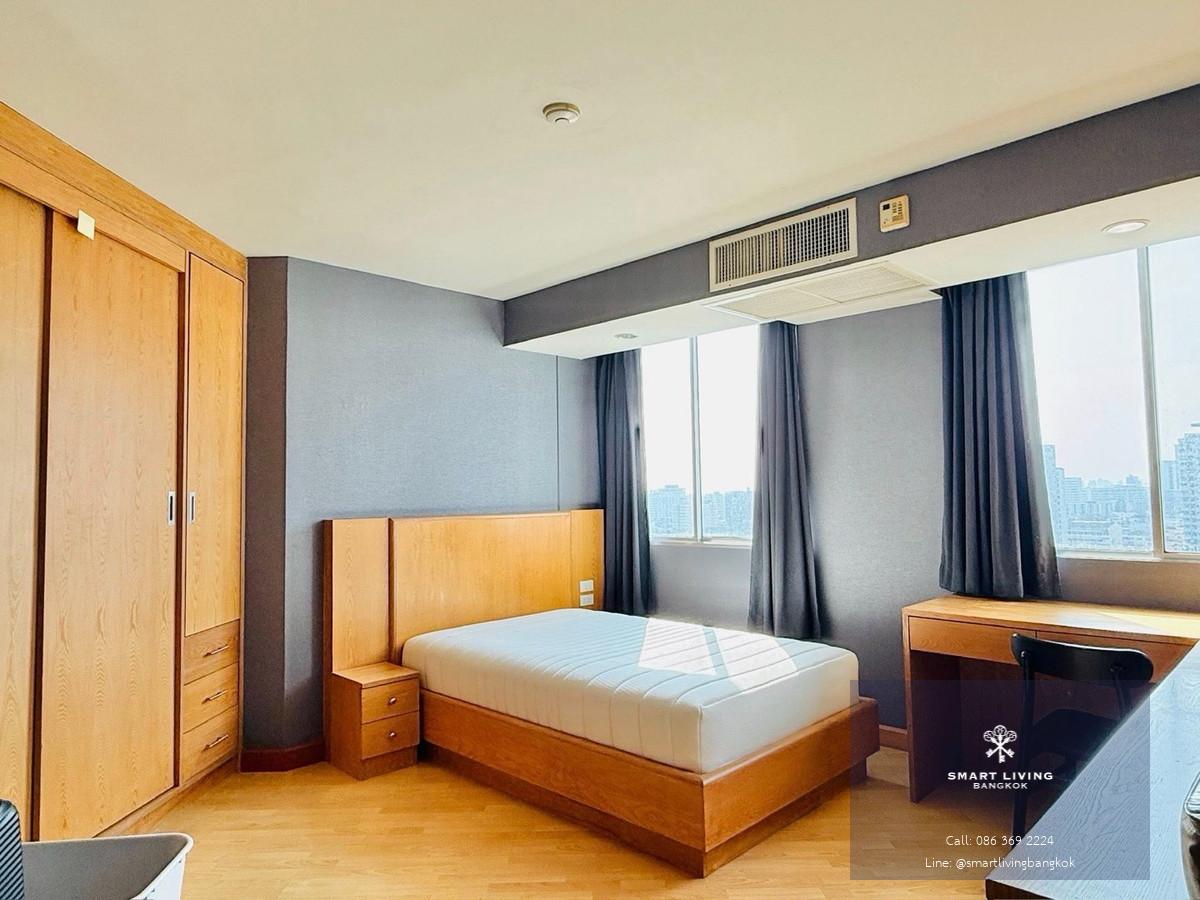 ขายด่วน ห้องมุม 3 ห้องนอน ขนาดใหญ่ 131 ตร.ม ติด Central ลาดพร้าว เดินถึง BTS MRT วิวโล่ง