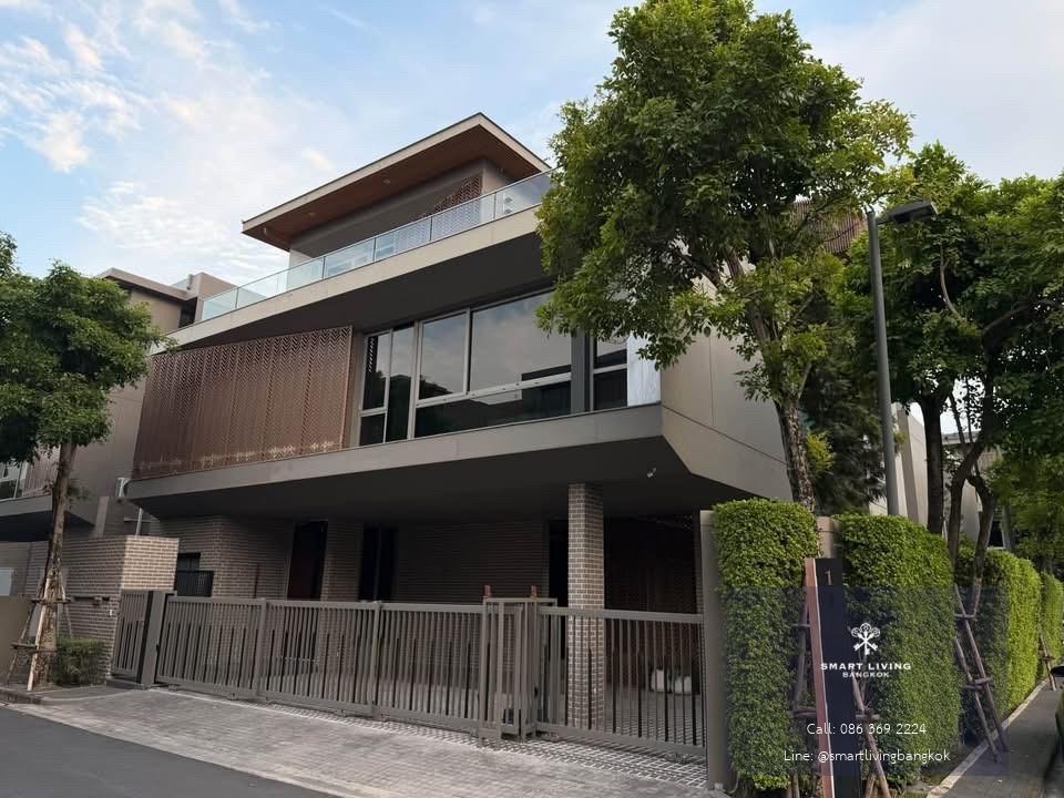 บ้านหรู 3 ชั้น พัฒนาการ–ทองหล่อ  ใกล้ทองหล่อ เดินทางสะดวก