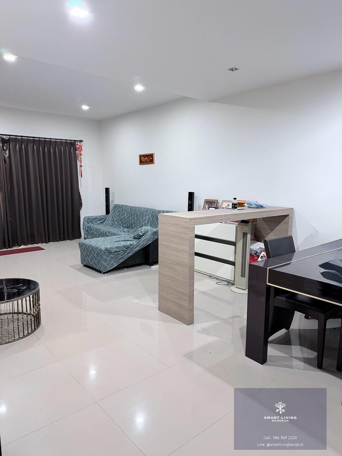 ทาวน์โฮม 3 ชั้น PLEX บางนา กม.5 หลังต้นโครงการ ถนนเมนกว้าง ใกล้ Mega Bangna เข้าออกสะดวก ทำเลศักยภาพ