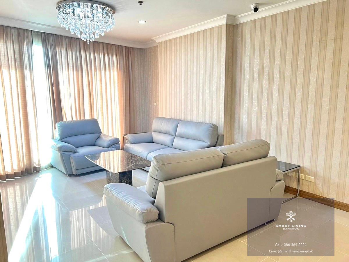 ขาย  คอนโด  Supalai Casa Riva fronte 2  3  ห้องนอน  235.75  ตร.ม. วิวแม่น้ำเจ้าพระยา