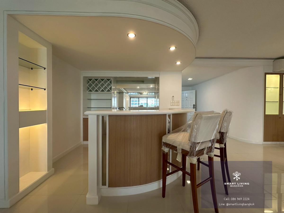 ✨🏢ให้เช่าคอนโดย่านหลังสวน 2+1 ห้องนอน ขนาด 200ตรม. ห้องสวน เฟอร์นิเจอร์ครบ ระเบียงกว่าง ใกล้BTSราชดำริ, สวนลุมพินี พร้อมเข้าอยู่