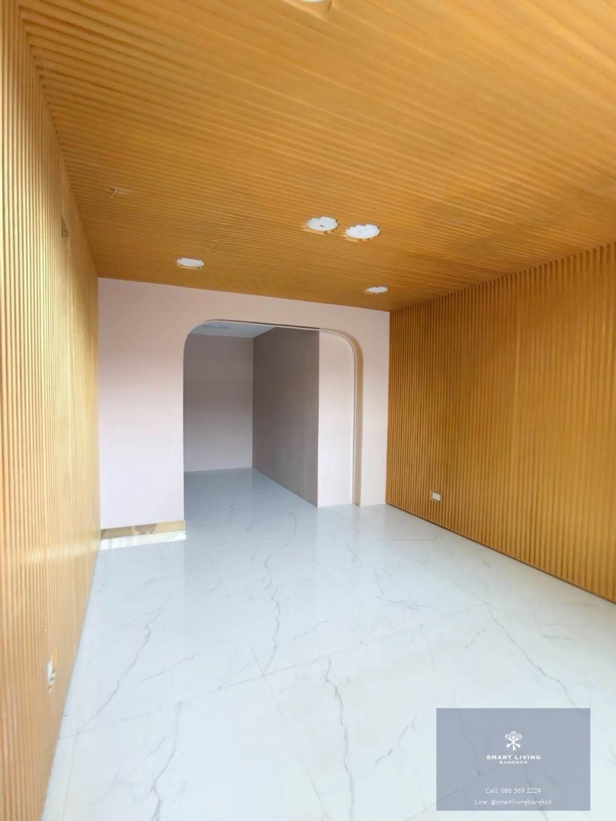 ให้เช่าอาคารพาณิชย์ ทองหล่อ พื้นที่ใช้สอย 250 ตร.ม ทำเลศักยภาพ ใกล้ BTS ทองหล่อ เหมาะทำธุรกิจหรือสำนักงาน