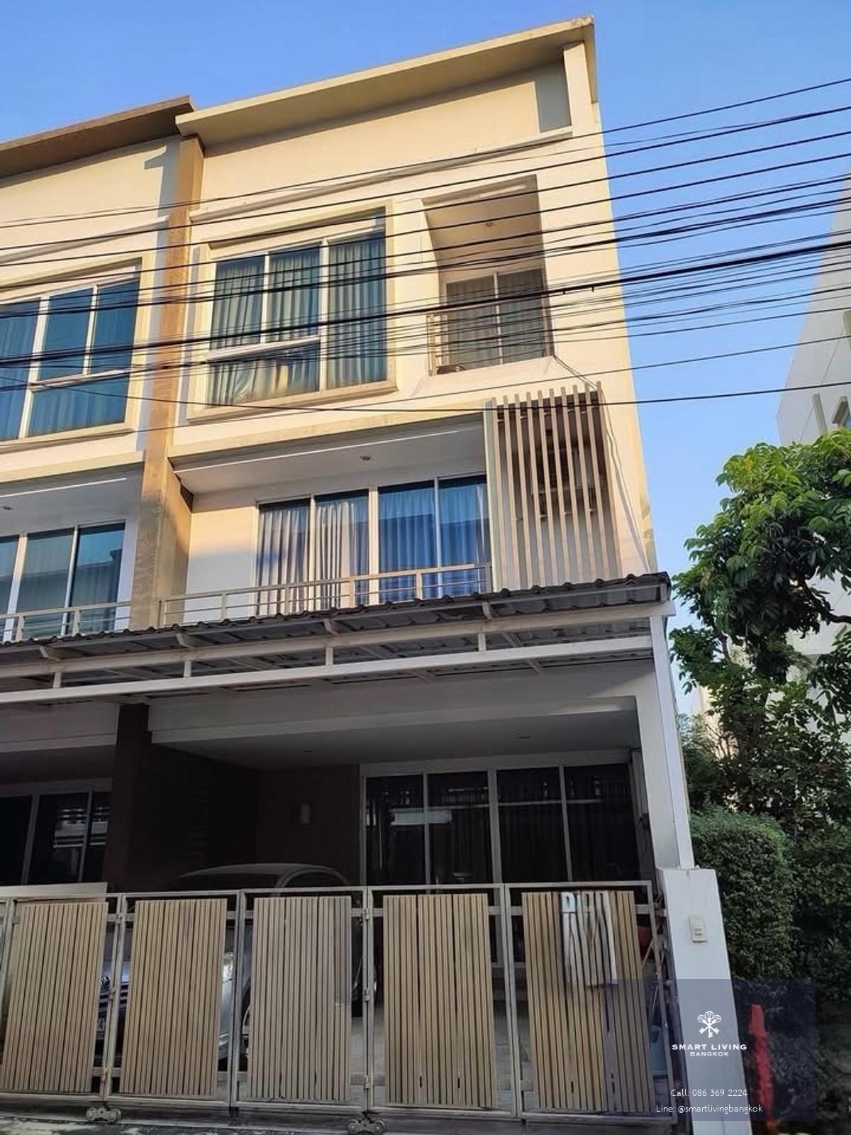 ขายทาวน์โฮม ใกล้ MRT ลาดพร้าว 200 ม. ลุมพินี ทาวน์ เรสซิเดนซ์ ลาดพร้าว 21 เหมาะอยู่อาศัยหรือทำออฟฟิศ