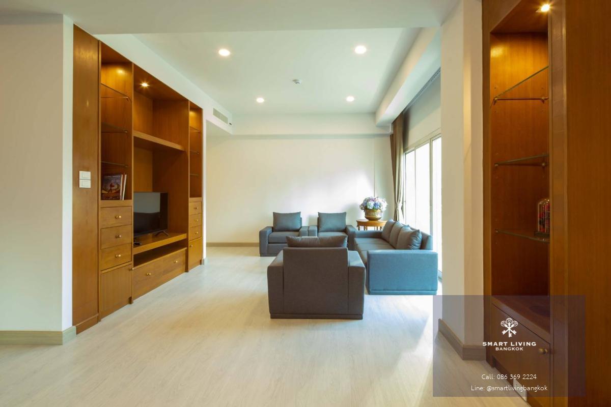 ให้เช่าคอนโด 3 ห้องนอน ขนาดใหญ่ ,300 ตร.ม เฟอร์นิเจอร์นิเจอร์ครบ ,เลี้ยงสัตว์ได้ ใกล้ BTS นานา