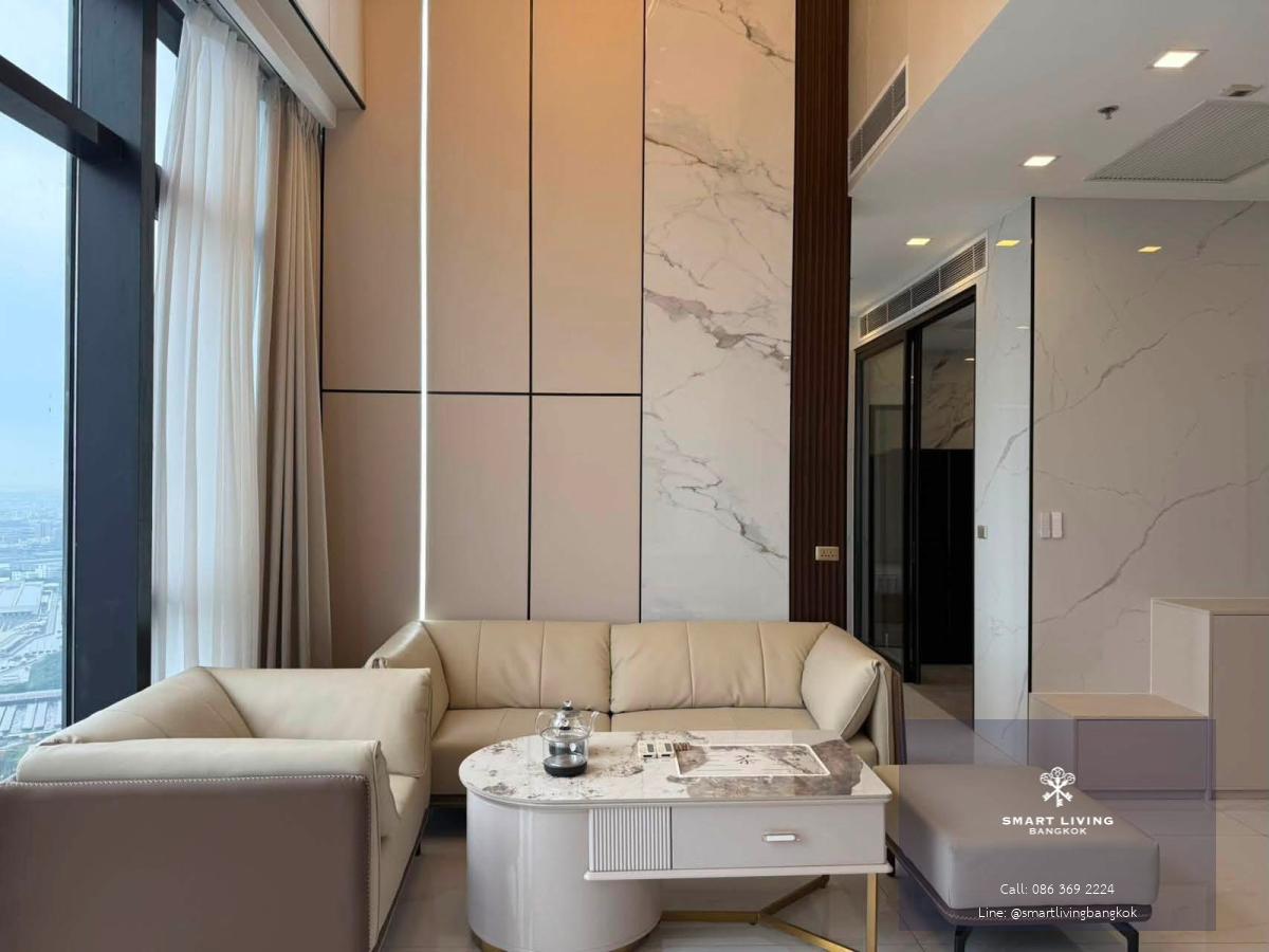ให้เช่าเพนต์เฮาส์หรู 2 ชั้น (Duplex)  วิวระดับท็อป! 4 ห้องนอน 200 ตร.ม. ทำเลอโศก-พระราม 9 เดินเพียง 300 ม. ถึง MRT