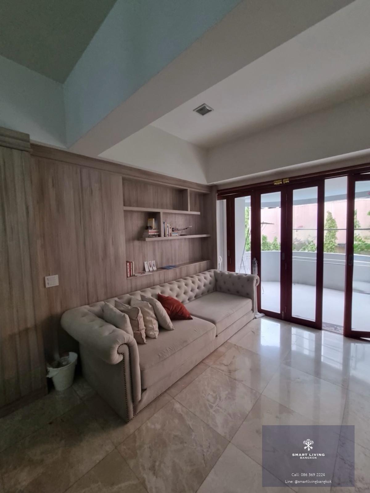 คอนโด 2 ห้องนอน รีโนเวทใหม่ เลี้ยงสัตว์ได้ พร้อมระเบียงขนาดใหญ่ ใกล้ BTS พร้อมพงษ์