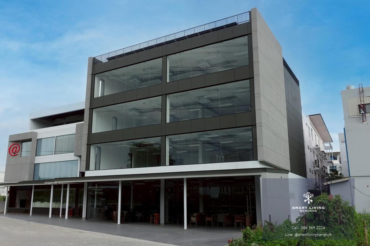 โชว์รูมให้เช่าย่านพัฒนาการ🎈 โชว์รูมใหม่ พื้นที่กว้างขวาง 872 ตร.ม. ติดถนนใหญ่ ค่าเช่าสามารถต่อรองได้ สอบถามเพิ่มเติม โทร. 086-369-2224