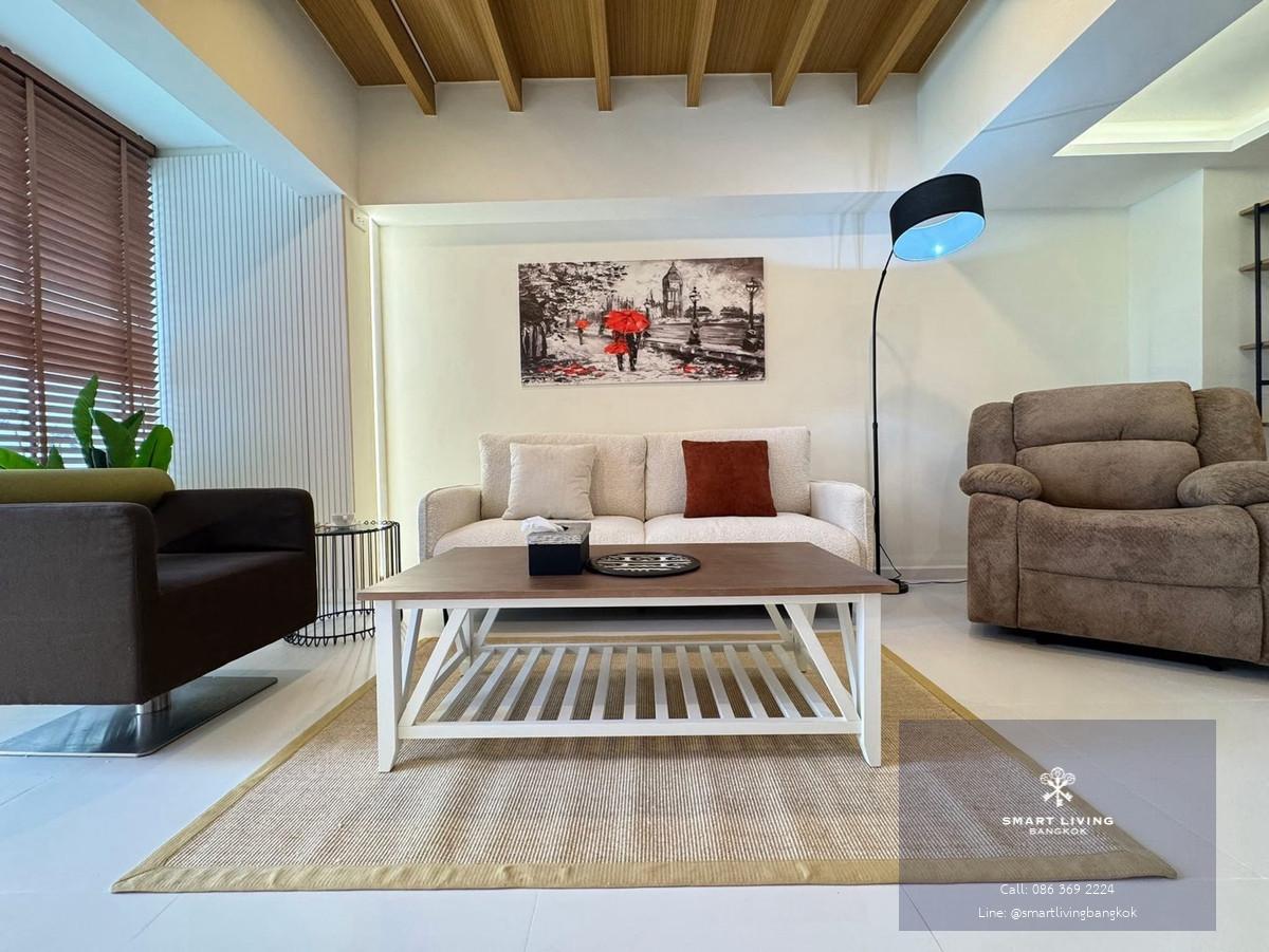 📢 ขายทาวน์เฮ้าส์รีโนเวทใหม่ สุขุมวิท 71 | Skylight กลางบ้าน | 2 นอน 3 น้ำ | ใกล้ BTS เอกมัย–พระโขนง | พร้อมอยู่