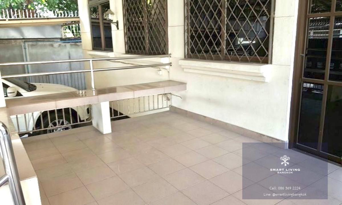 ให้เช่าโฮมออฟฟิศติดถนนเอกมัย-ปรีดีย์ สามารถRenovateได้ทุกอย่าง ทำสปา, ครัวกลาง, ร้านอาหาร, cafe, airbnb, Office พร้อมเข้าอยู่