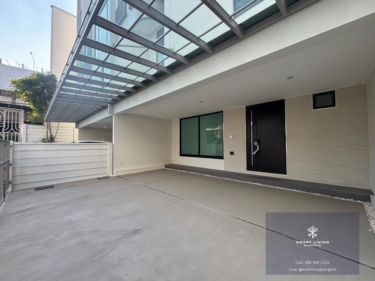 ✨ขายทาวน์โฮมสไตล์ Modern 4ชั้นย่านพระราม 3 ขนาด 270ตรม. 3ห้องนอน เน้นความโปร่ง โล่งภายในในตัวบ้าน ใกล้ King’s College International School และทางด่วน