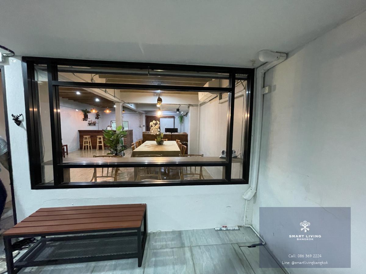 ทาวน์เฮ้าส์ให้เช่าใกล้ BTS หมอชิต เหมาะทำโฮมออฟฟิศ คาเฟ่ Airbnb หรืออยู่อาศัย