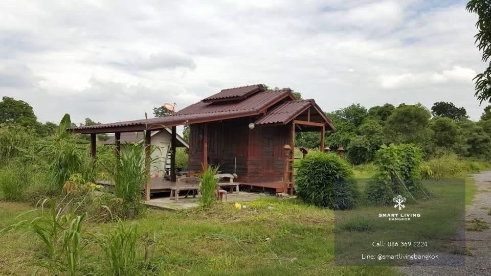 ขายที่ดินริมน้ำท่าจีนพร้อมเรือนไทยไม้สักทอง กระทุ่มแบน สมุทรสาคร เหมาะสำหรับบ้านพักและโฮมสเตย์