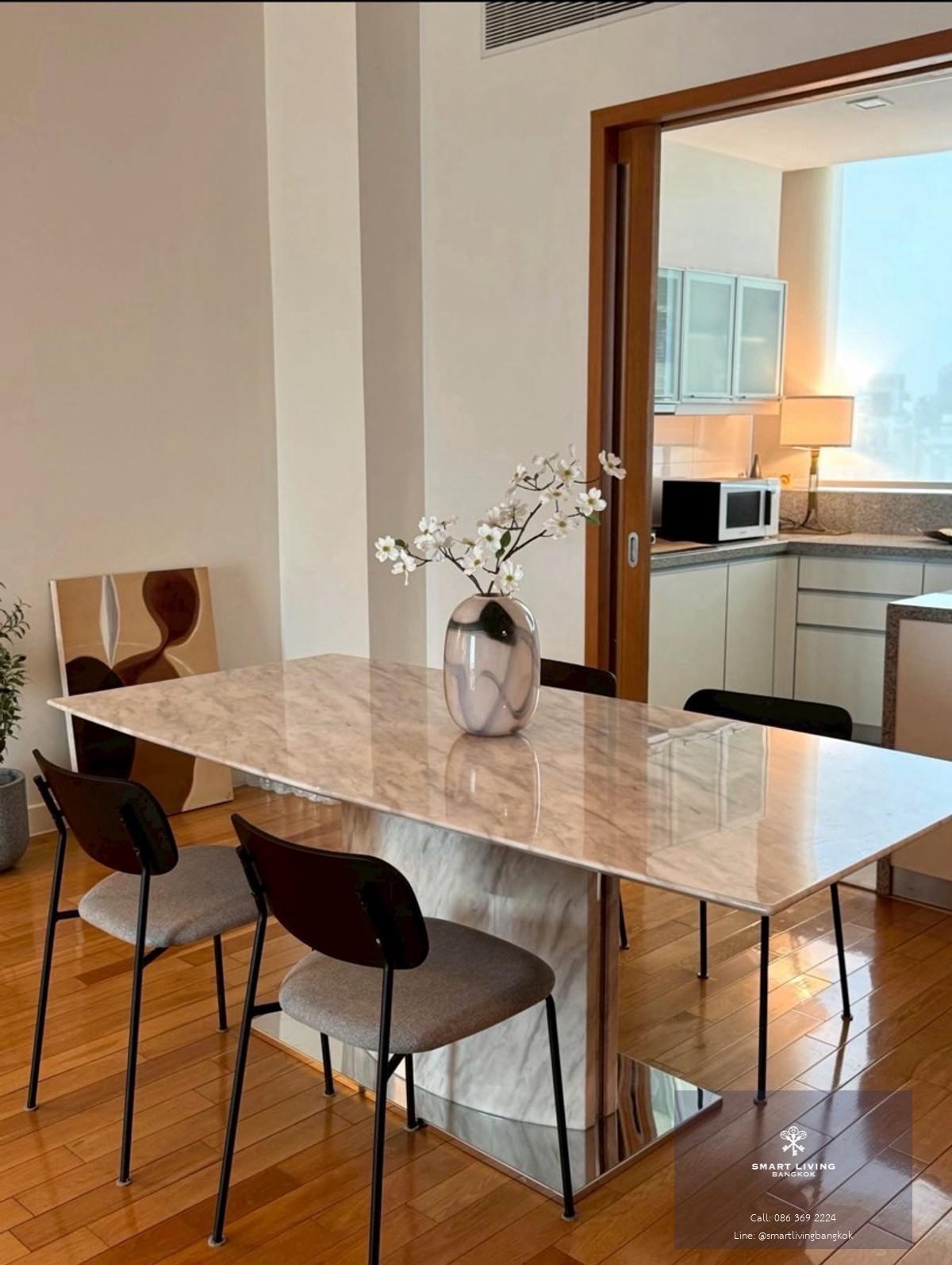 ขายคอนโด Millennium Residence สุขุมวิท 20 ห้องใหญ่ 146 ตร.ม 3 ห้องนอน ทำเลสุขุมวิทตอนใน ใกล้ BTS อโศก และ MRT สุขุมวิท เหมาะอยู่อาศัย หรือ ลงทุน