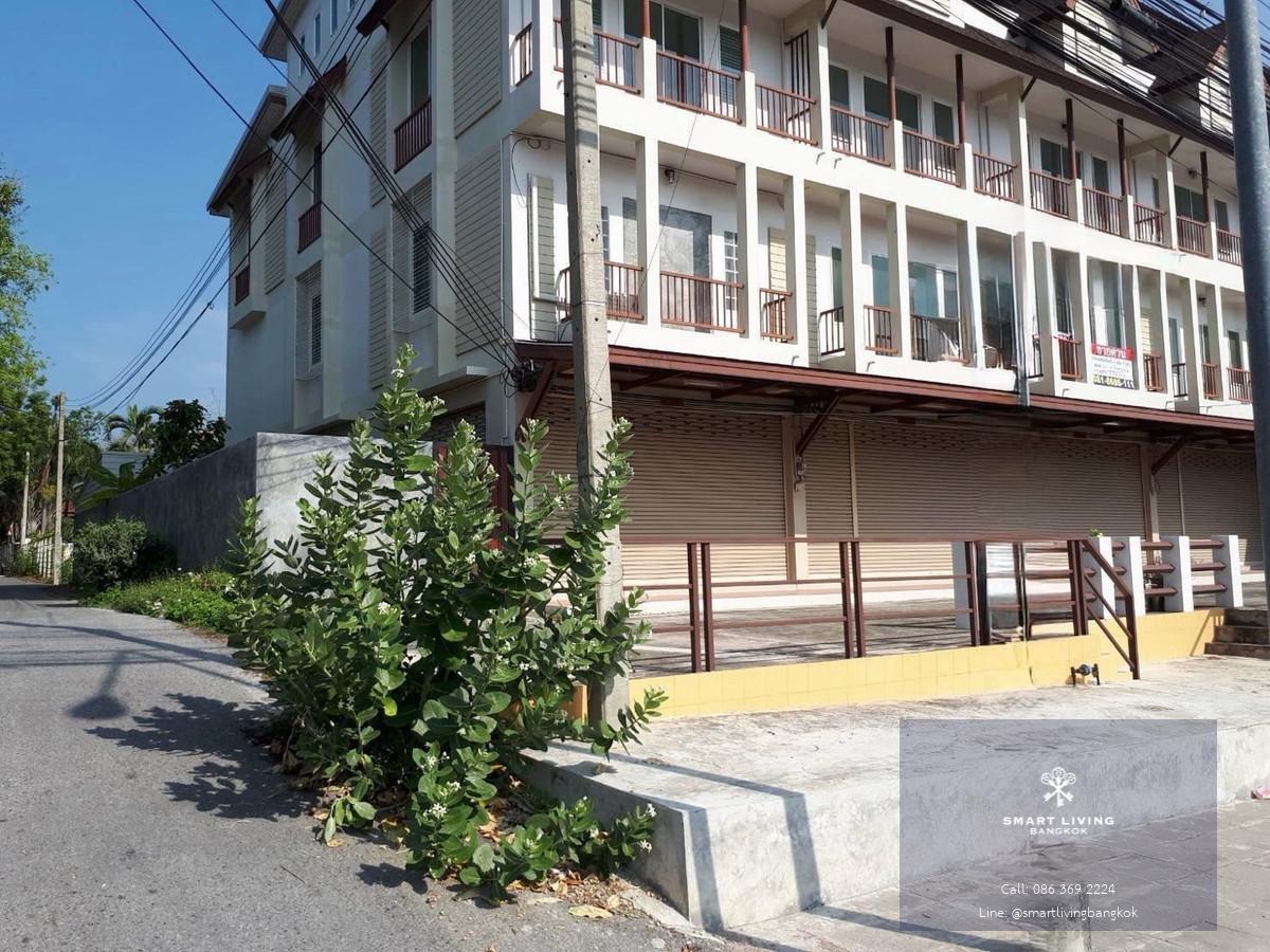 ขายอาคารพาณิชย์ 4 ชั้น ห้องริม อ่างศิลา ชลบุรี ติดถนนใหญ่ ใกล้ศาลเจ้านาจาซาไท้จื้อ และตลาดประมงอ่างศิลา ทำเลค้าขายและลงทุน