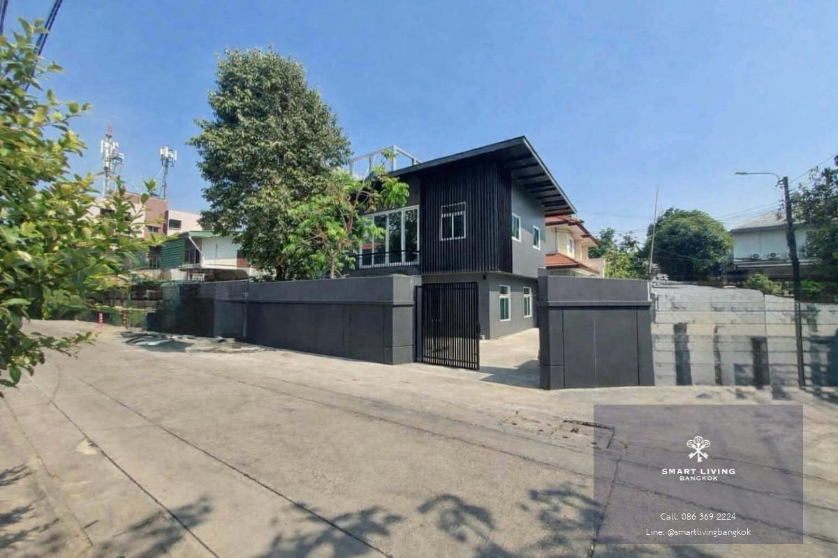 ให้เช่าบ้านเดี่ยว สุขุมวิท 71 เลี้ยงสัตว์ได้ เดินทางสะดวก เข้าออกได้หลายเส้นทาง