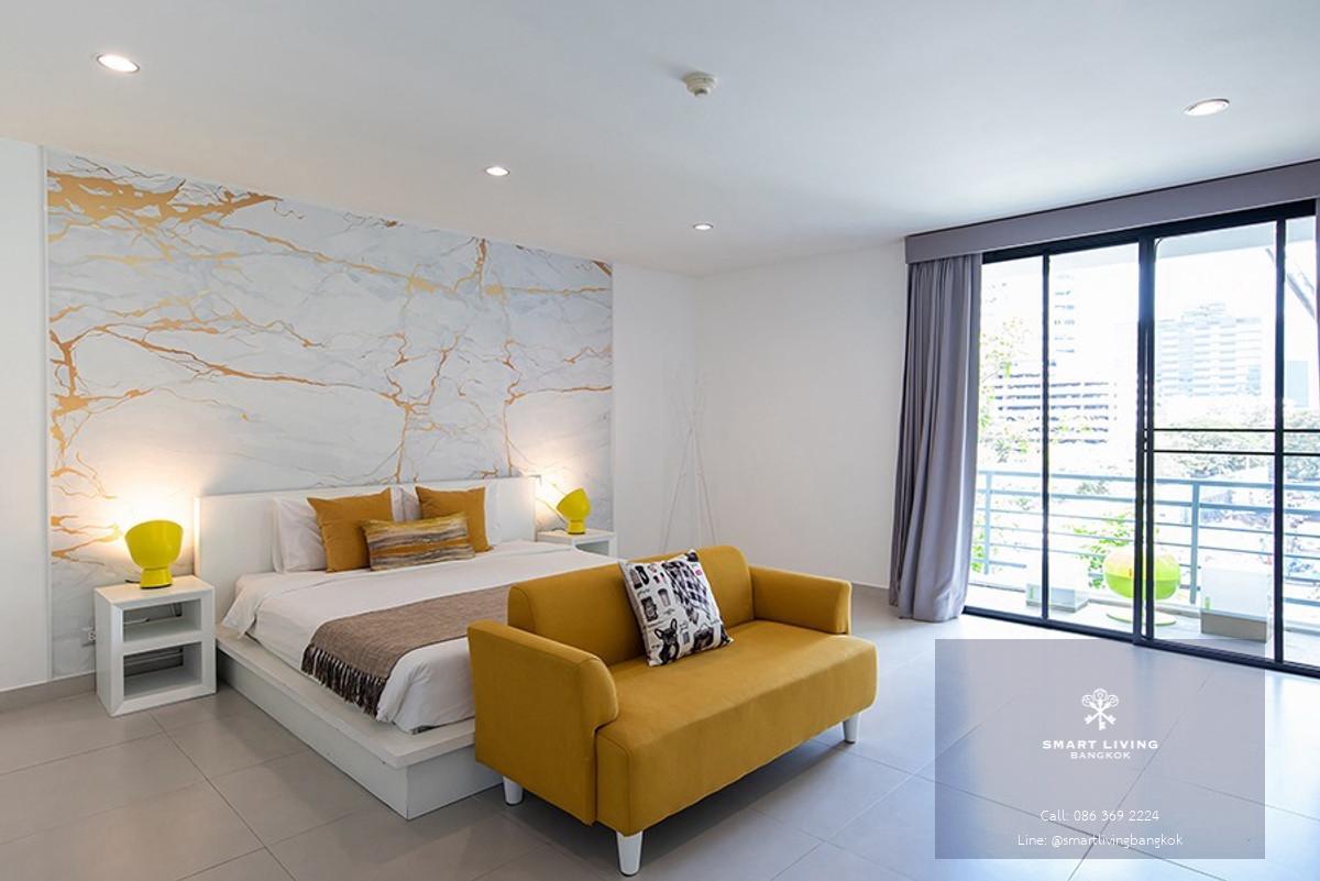 คอนโด 1 ห้องนอน ขนาดใหญ่ 100 ตร.ม. ย่านต้นสน ใกล้สวนลุมพินี และ Central Embassy