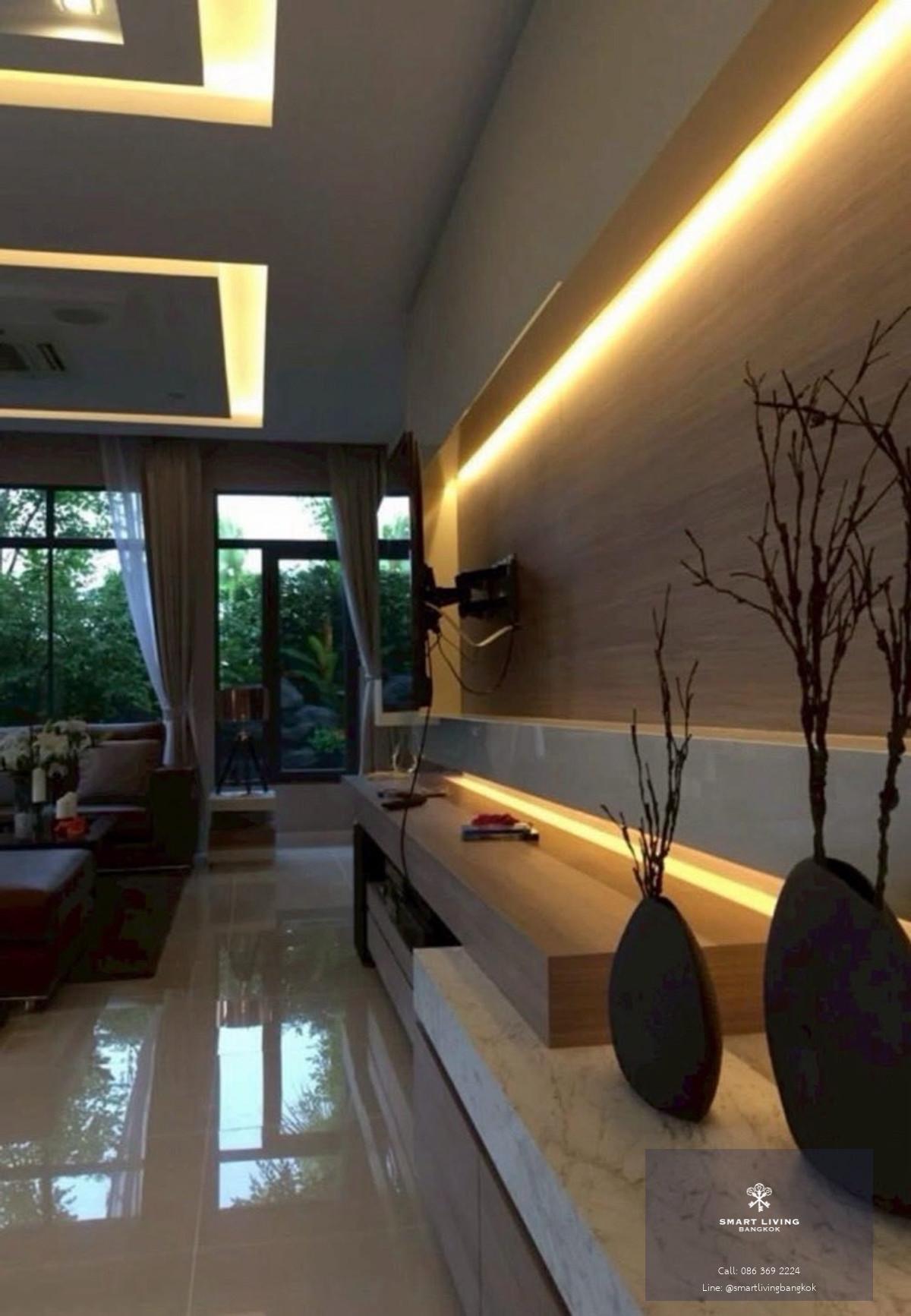 ขายบ้านเดี่ยวหรู เดอะ ปาล์ม พัฒนาการ 6 ห้องนอน 110 ตารางวา พื้นที่ใช้สอย 540 ตร.ม ใกล้ทางด่วนศรีรัช