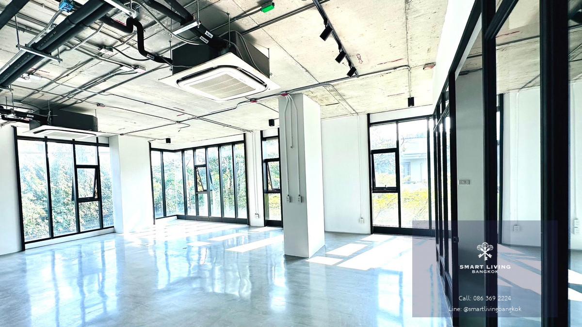 ให้เช่า อาคารสำนักงาน Low rise มีความเป็นส่วนตัว ร่มรื่น ปลอดภัย เดินทางสะดวก ใกล้ BTS อารีย์