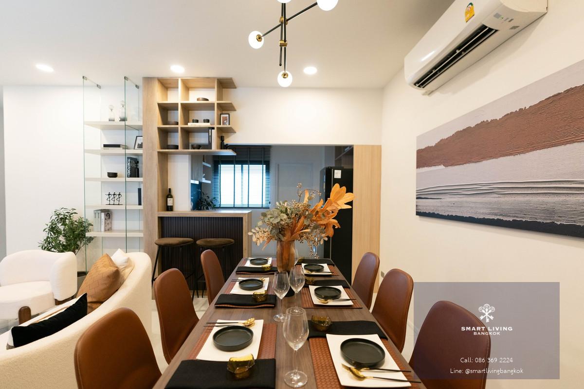 For sale Town house  in Liab Duan Ramintra! Easy to go ladprao and Ekkamai near Express way and Shopping mall