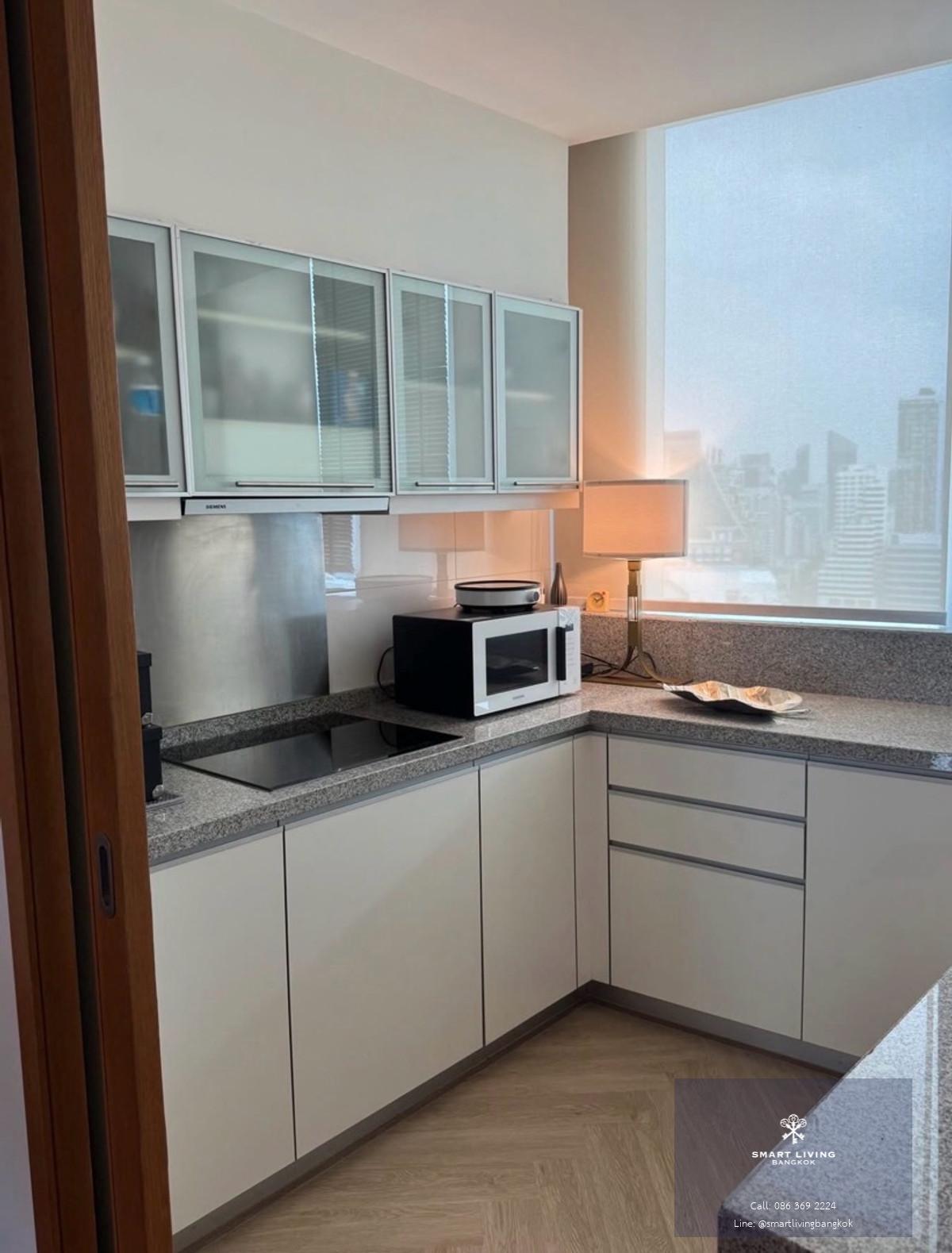 ขายคอนโด Millennium Residence สุขุมวิท 20 ห้องใหญ่ 146 ตร.ม 3 ห้องนอน ทำเลสุขุมวิทตอนใน ใกล้ BTS อโศก และ MRT สุขุมวิท เหมาะอยู่อาศัย หรือ ลงทุน