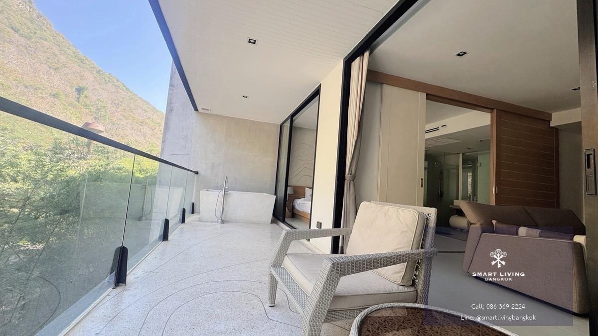 คอนโดวิวภูเขา ระเบียงกว้างพร้อมอ่างอาบน้ำกลางแจ้ง บนถนนธนะรัชต์ เขาใหญ่