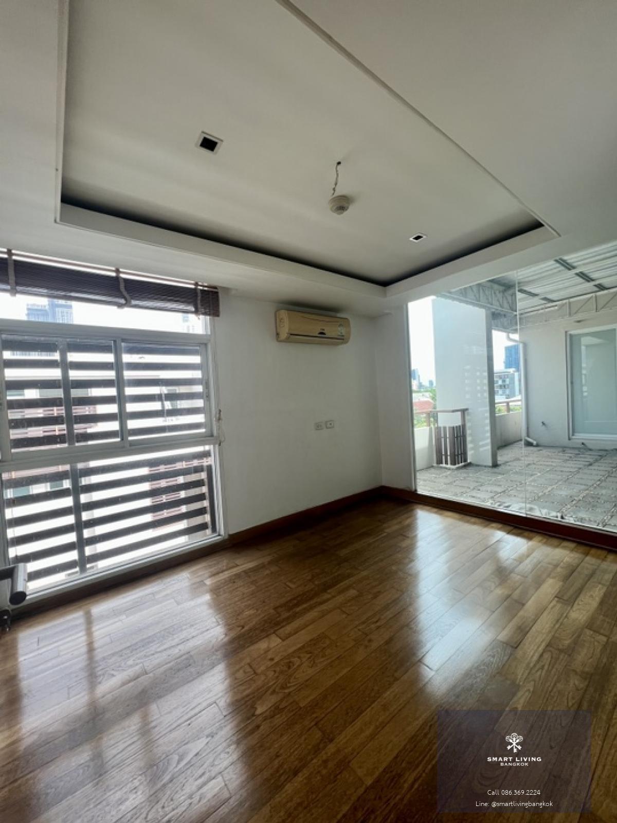 📢👇 Luxury 5-storeys , 2 combine house  for sale , with in-house lift, layout functional , 2 double volume living room1 hometheatre, 1 work-out room with jacuzzi