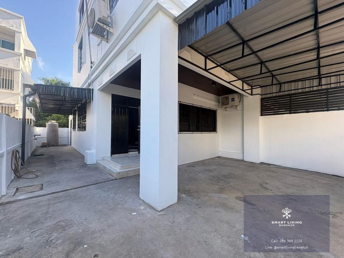 บ้านเช่า พระราม 9 – รัชดา ใกล้ MRT ศูนย์วัฒนธรรม พื้นที่ใช้สอย 400 ตร.ม. เหมาะอยู่อาศัยหรือ Home Office ใกล้โรงเรียนนานาชาติและสถานทูตจีน
