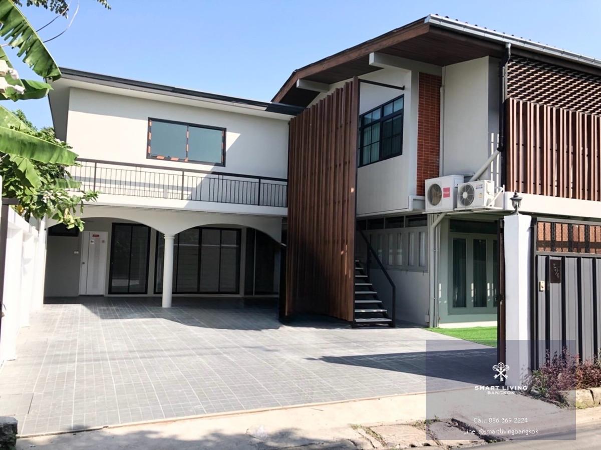บ้านเช่าลาดพร้าว 35 ใกล้ MRT ลาดพร้าว บ้านเดี่ยวรีโนเวทใหม่ 100 ตร.วา 6 ห้องนอน จอดรถ 8 คัน  เลี้ยงสัตว์ได้