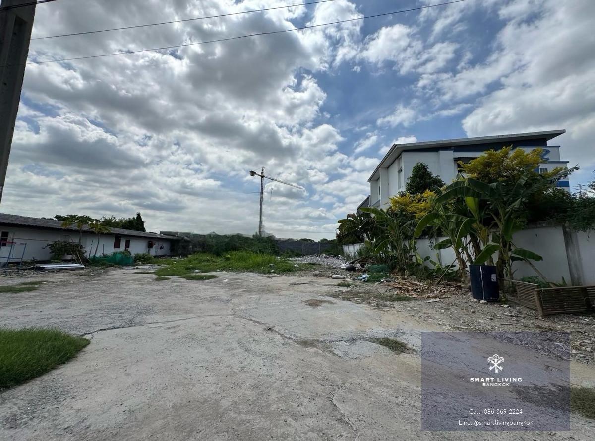 ที่ดิน 1 ไร่ พร้อมสิ่งปลูกสร้าง ใจกลางกรุงเทพกรีฑา ทำเลหายาก เหมาะลงทุนระยะยาว