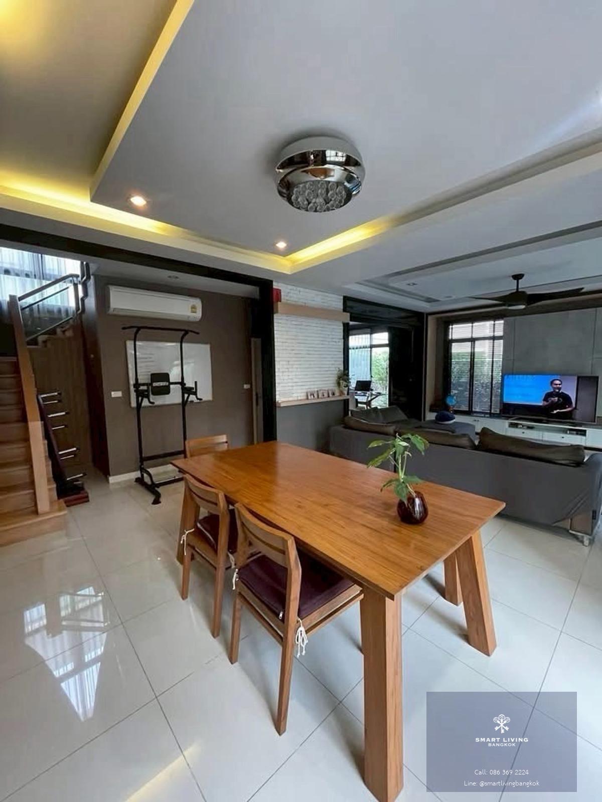 บ้านเดี่ยว พัฒนาการ 4 ห้องนอน 280 ตร.ม ใกล้เอกมัย ทองหล่อ เดินทางสะดวก เชื่อมต่อมอเตอร์เวย์