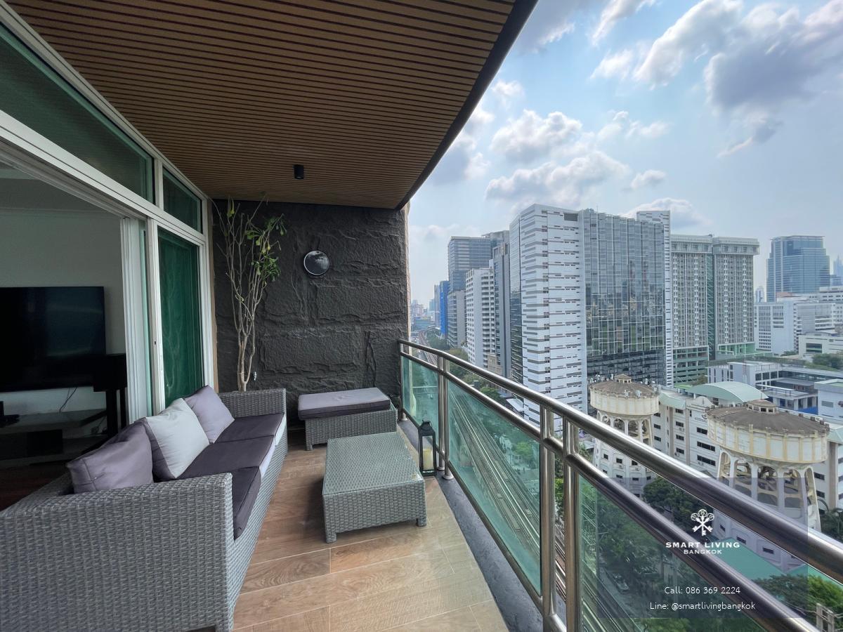 Luxurious condo Renovate/4 beds/268 sqm. Spacious living area with city and golf court views, near Lumpini Park. Only 300 meters from BTS. Private lift access to each floor.