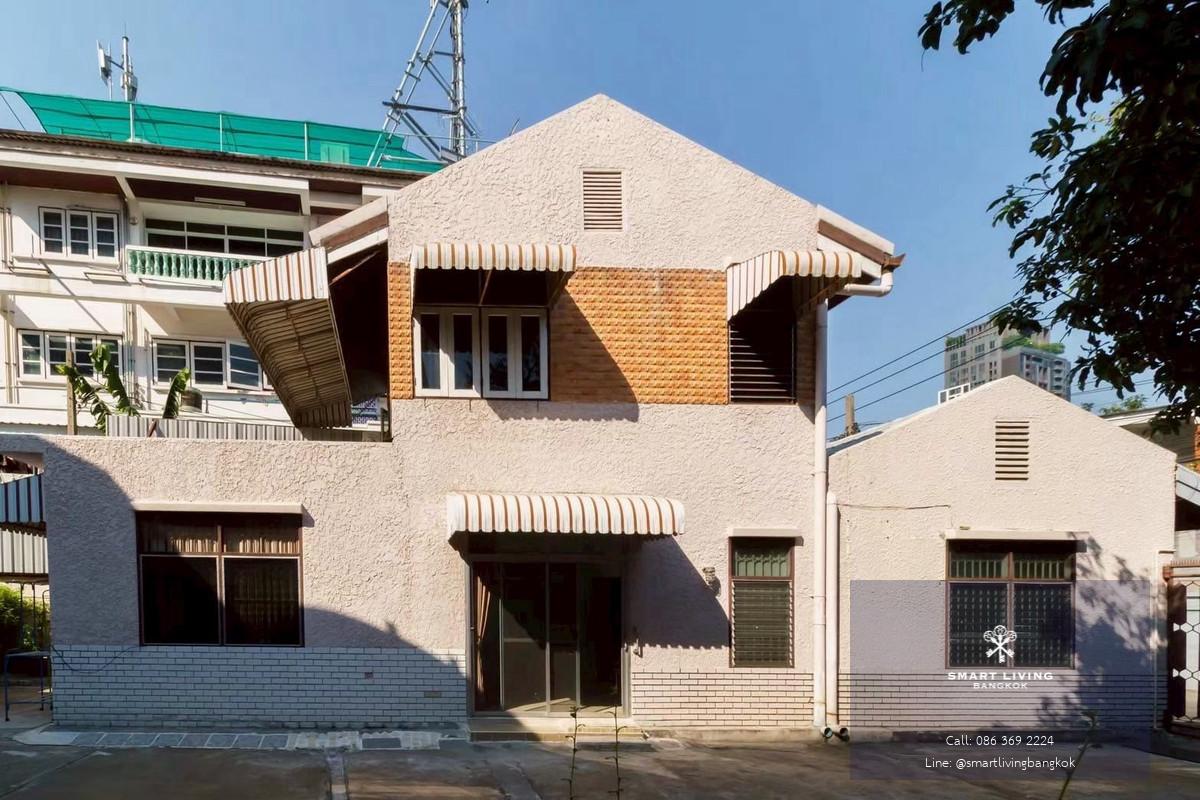 บ้านสไตล์คลาสสิกในโซนที่อยู่อาศัยส่วนตัวทองหล่อ-พร้อมพงษ์ สามารถเดินไป BTS ทองหล่อได้