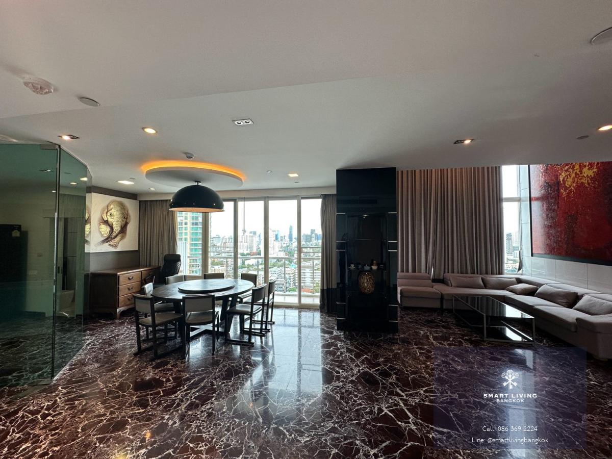 Penthouse Triplex หรู ; WIND SUKHUMVIT 23, 3 ห้องนอน ราคา 250k