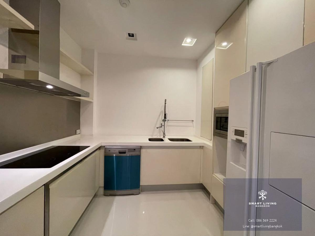 ✨ให้เช่าคอนโดริมทะเลที่  The Sanctuary Wong Amat 2ห้องนอน เฟอร์นิเจอร์ครบ ระเบียงใหญ่ เห็นวิวเต็มๆ และปราสาทสัจธรรม สวยมาก พร้อมเข้าอยู่