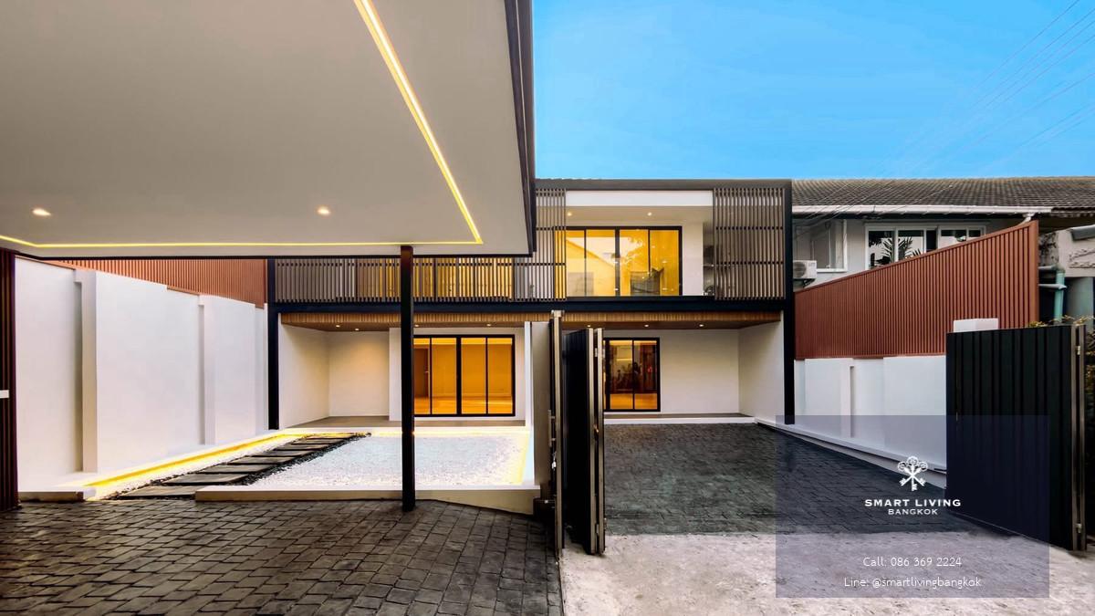 บ้านแฝดสุขุมวิท 81 ใกล้ BTS อ่อนนุช บ้านหรู Modern Luxury ใจกลางเมือง